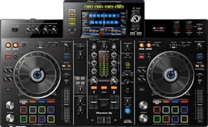 DJ without a laptop all in one DJ controllers