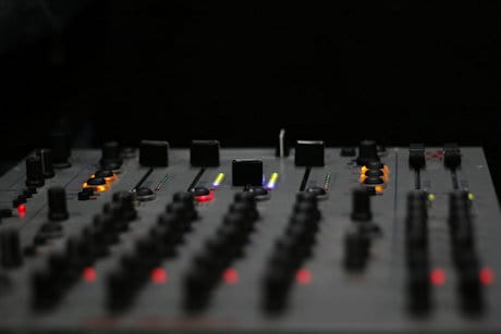 How To Use A Dj Mixer For Beginners Learn Fast With These Top Tips