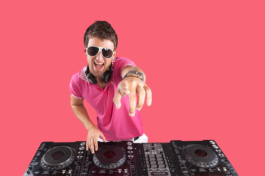 How to DJ at a club: Top tips to begin playing at clubs and bars